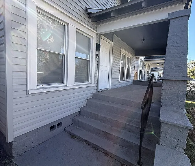 1003 W 46th St — Photo 5