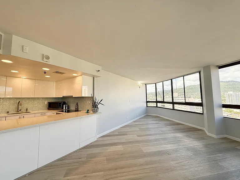 2499 Kapiolani Blvd #1201 — Photo 4