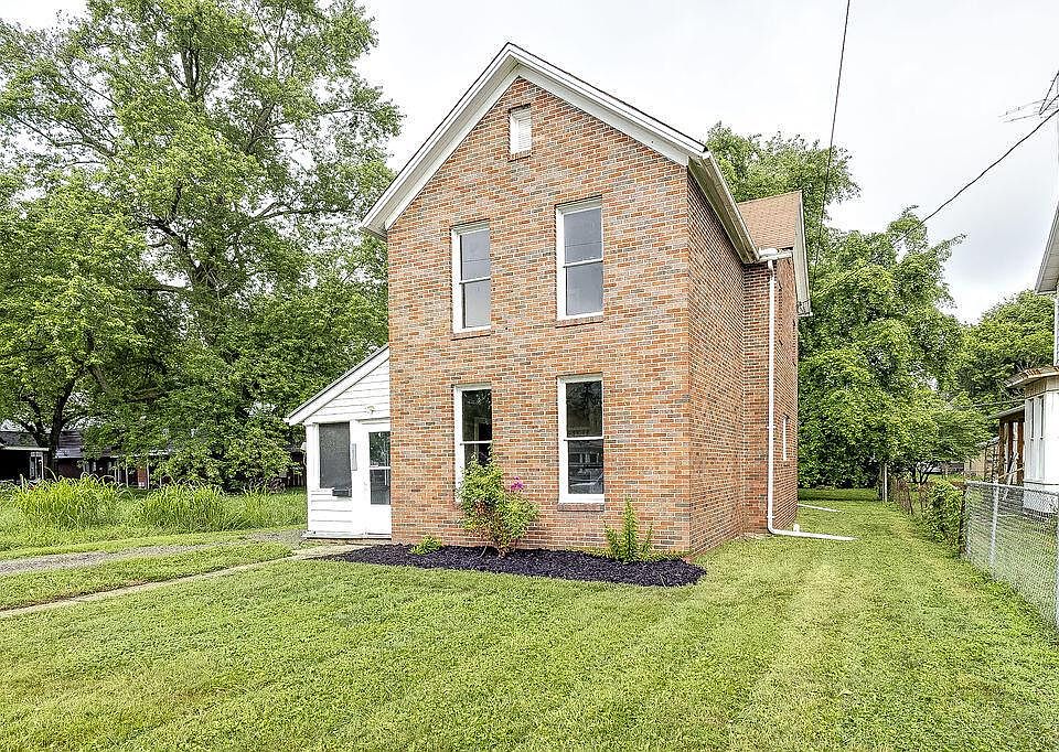 1st image of 211 Buckingham St