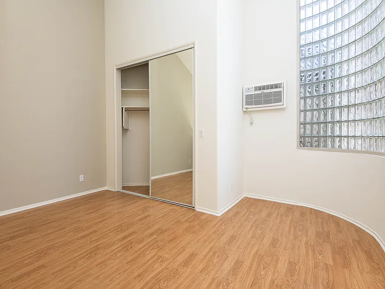 12810 Caswell Ave #206 — Photo 20