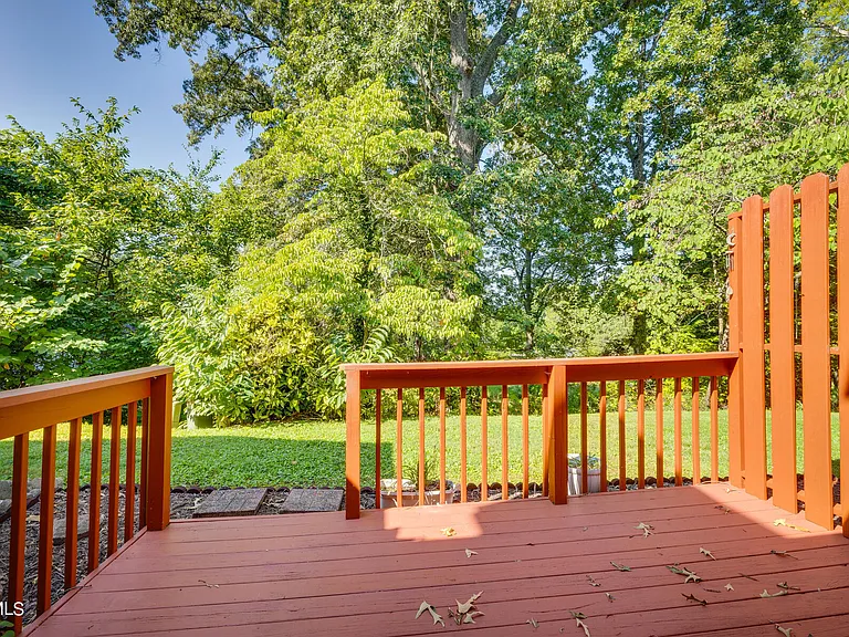 3711 Apple Grove Cir — Photo 24