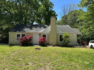 1348 Brookwood Dr, Winston Salem, NC 27106