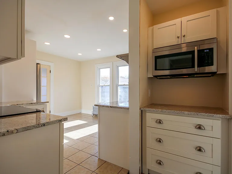 169 Glenwood Ave #2 — Photo 17