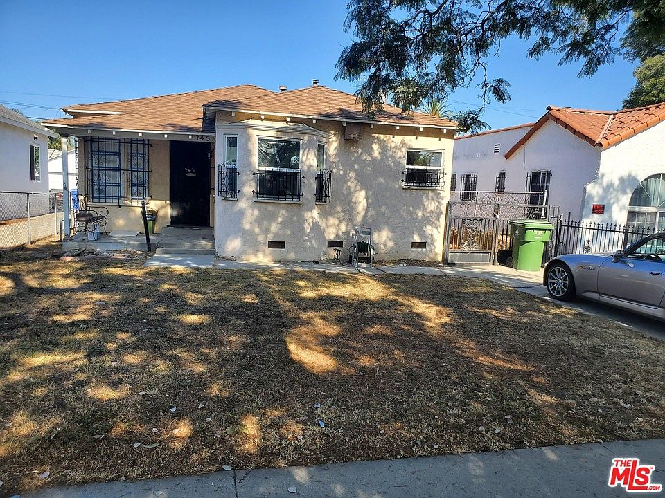 1st image of 743 W 107th St
