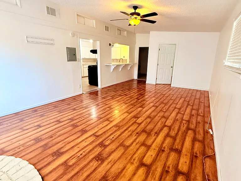 45503 Genoa Ave — Photo 16