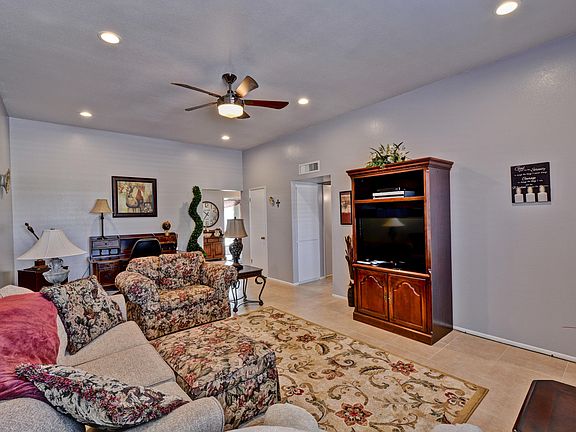 3rd image of 10107 W Thunderbird Blvd