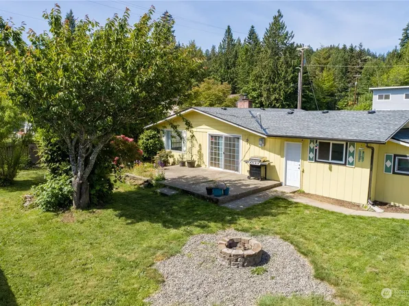 20 N Nancy Avenue, Hoodsport, WA 98548