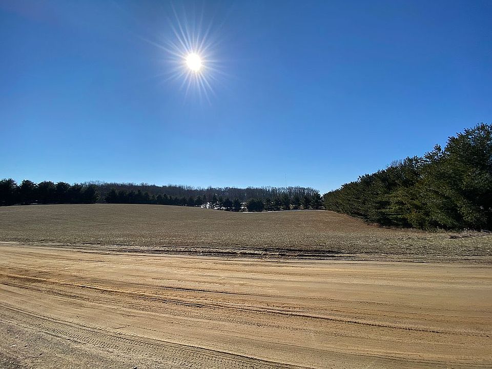 2nd image of 23040 Frays Frontier Dr