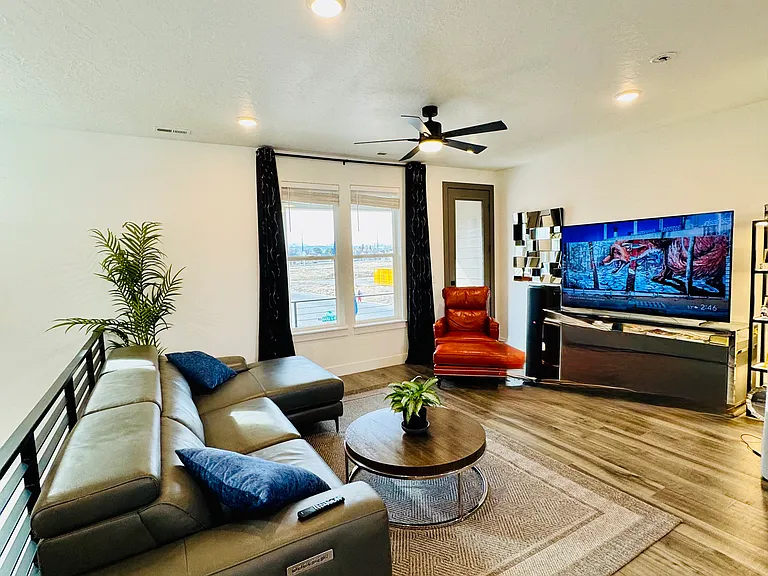 404 S 610 E — Photo 8