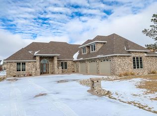1110 Indian Hills Rd, Brookings, SD 57006