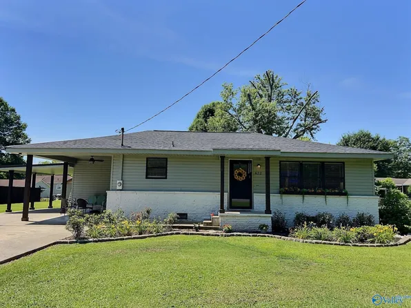 422 Stone St, Glencoe, AL 35905