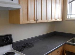 10040 Macarthur Blvd, Oakland, CA 94605