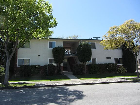 5th image of 1014 W Olive Ave APT 1