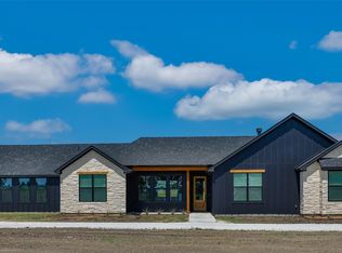 664 County Road 379, Decatur, TX 76234