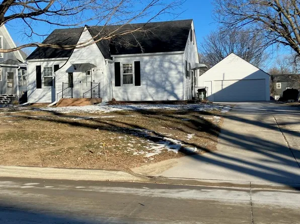 405 E Iowa St, Greenfield, IA 50849