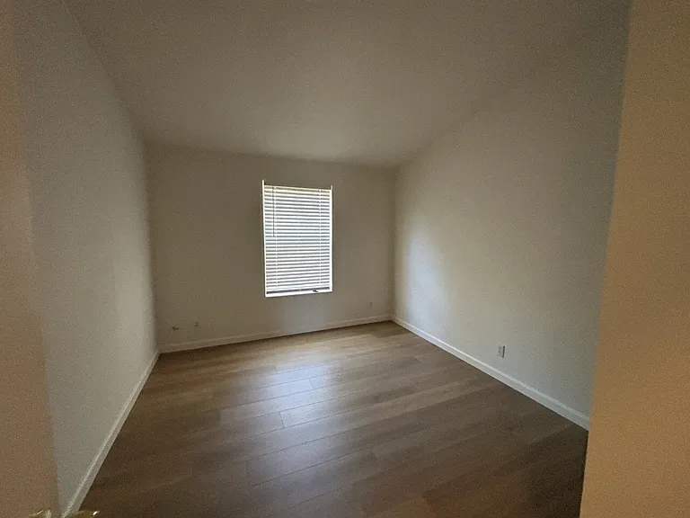 1782 Lotus Rd — Photo 9