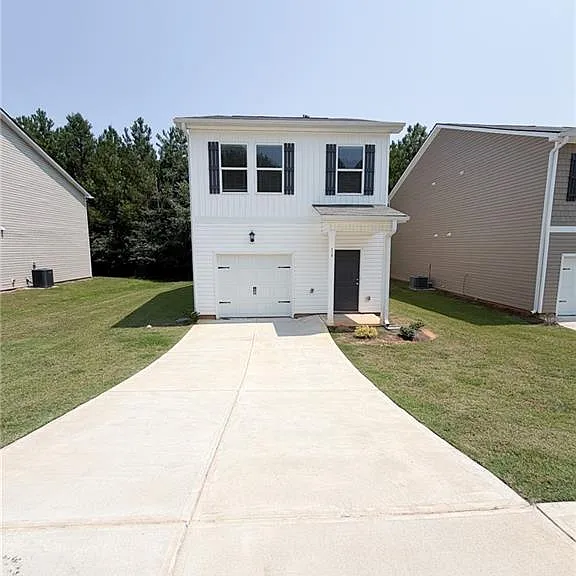 310 Oakwood Dr — Photo 1