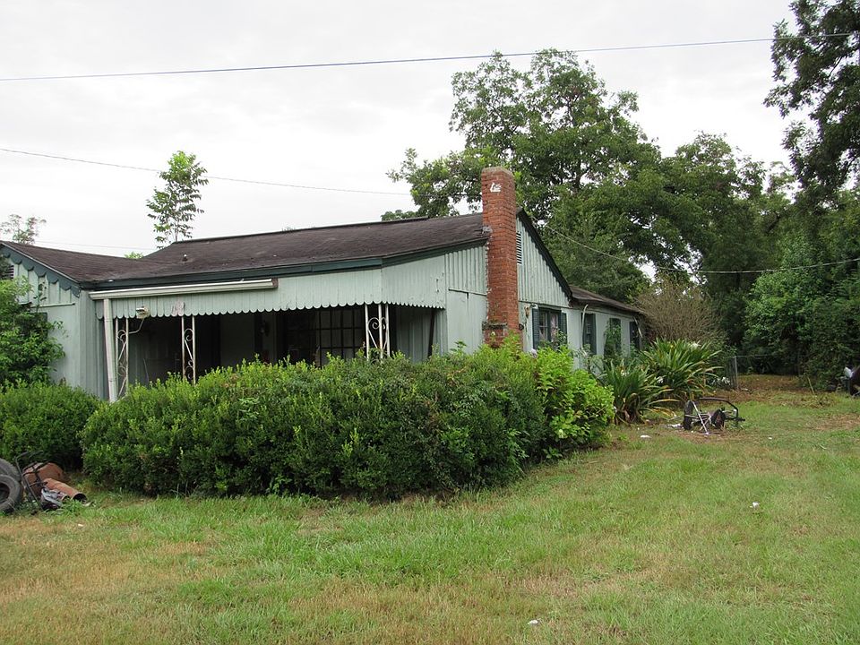 2nd image of 2511 Sylvester Dr