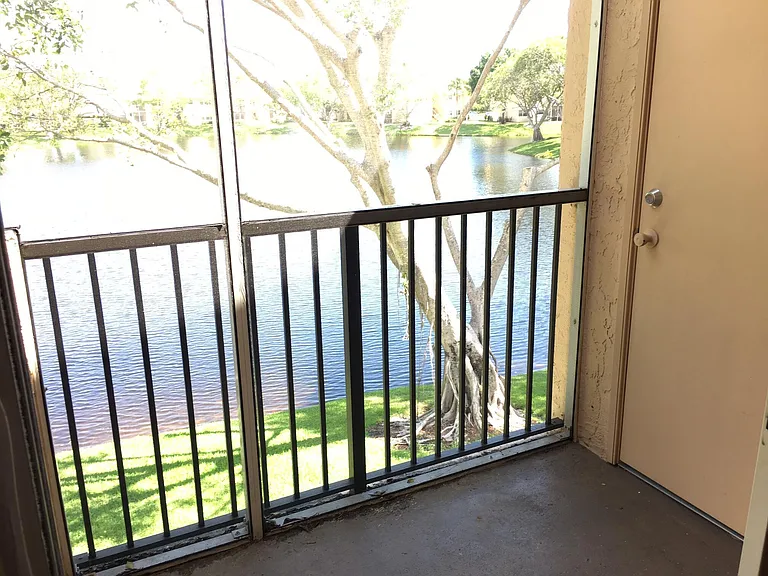 641 Cypress Lake Blvd #P — Photo 14