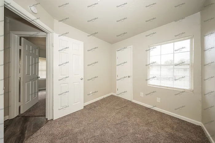 4033 SW 26th St — Photo 7