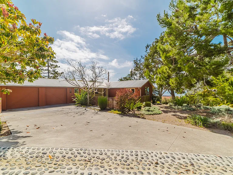 531 Rimini Rd — Photo 36