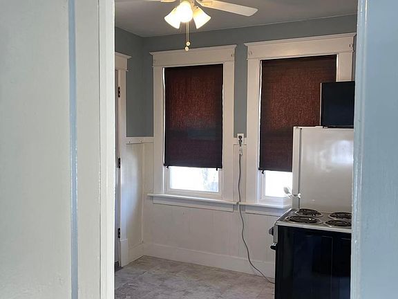 2nd image of 81 1/2 Hagen Ave