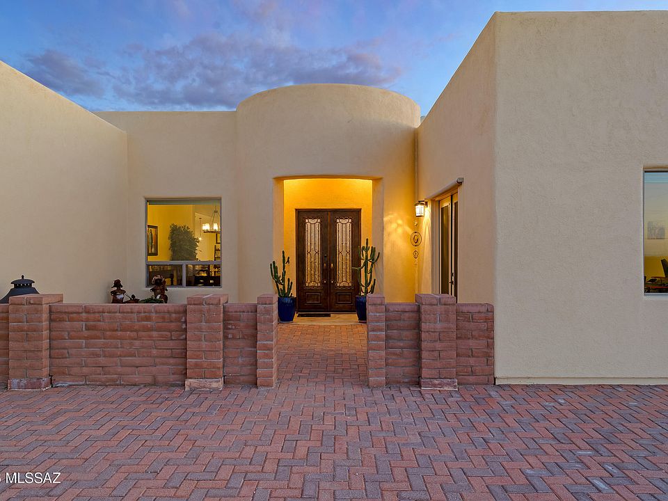 1st image of 3610 E Andrada Rd