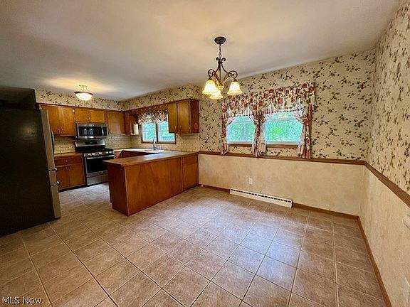 3rd image of 1497 Eastview Dr