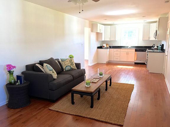 2nd image of 218 Fairfax Dr