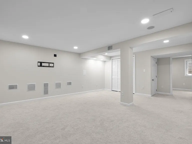 2407 Alsop Ct — Photo 27