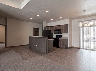 601-3603 E Chatham St, Sioux Falls, SD 57108