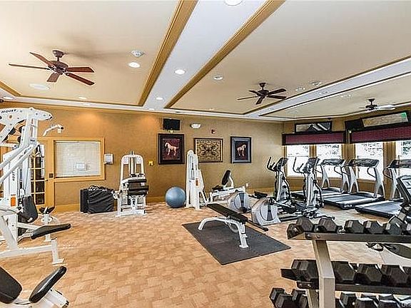 4th image of 25 Fairways Dr Unit 12