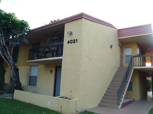 1st image of 4021 N University Dr APT C104