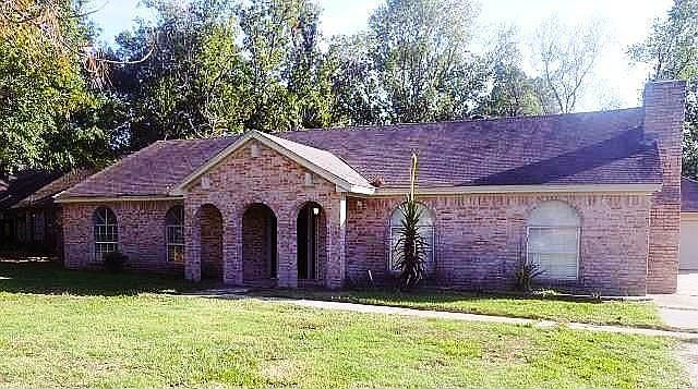 1st image of 2915 Quail Oak Dr