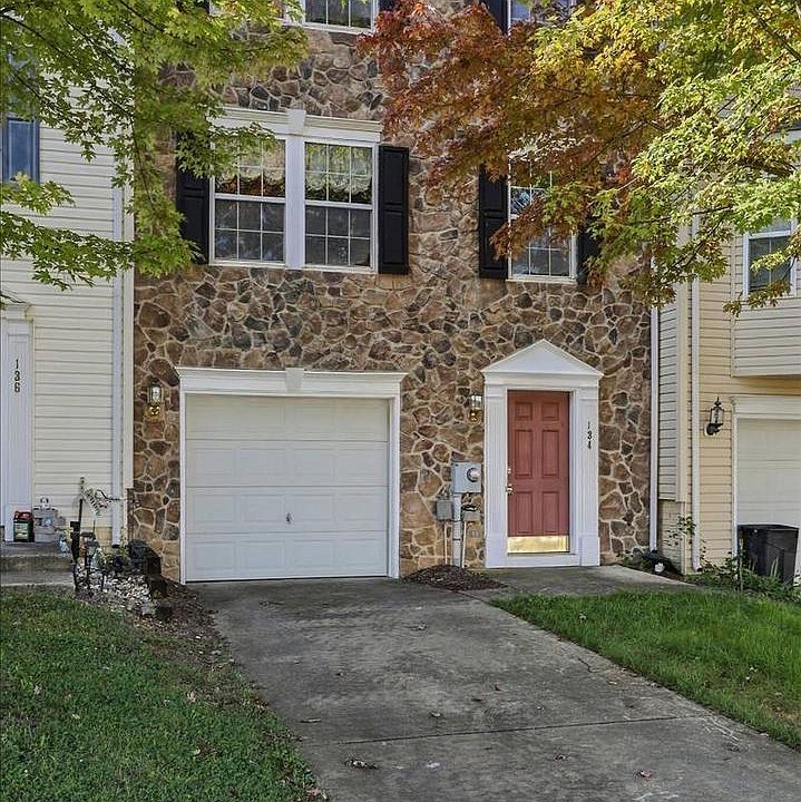 1st image of 134 Raphael Ct