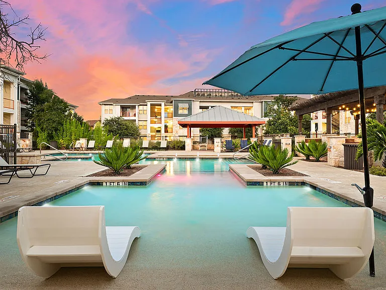Resort-style Swimming Pool with Beach Entry