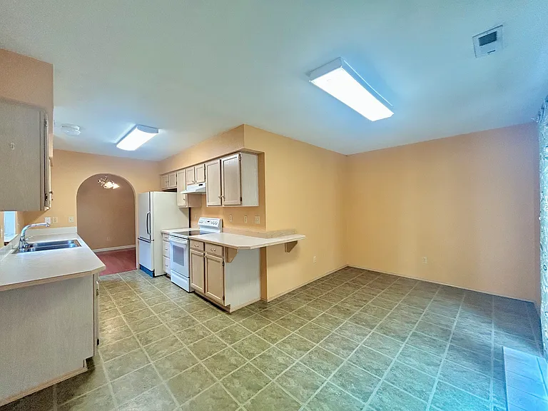 2617 Firland St SW — Photo 11