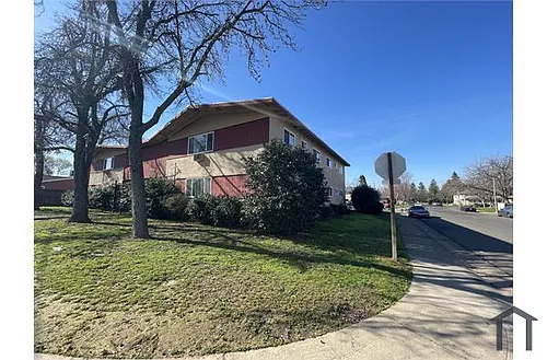 5716 42nd St Photo 1