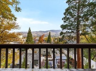 327 Ravenwood Pl, Ashland, OR