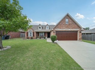 15606 S College Ave, Glenpool, OK 74033