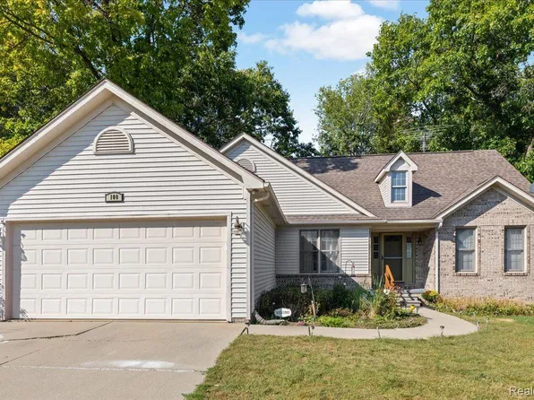 100 Jamestown Dr, Metamora, MI 48455