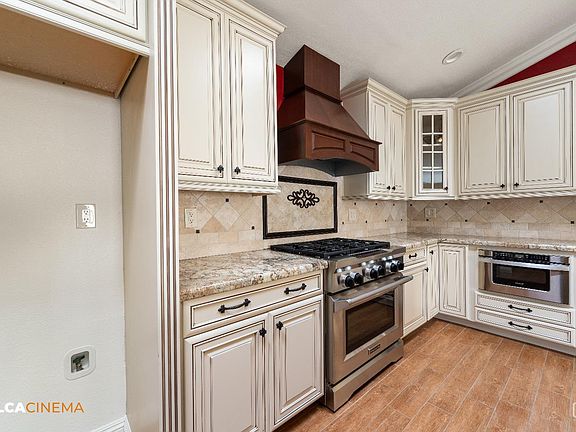 5th image of 8216 Wakefield Ct
