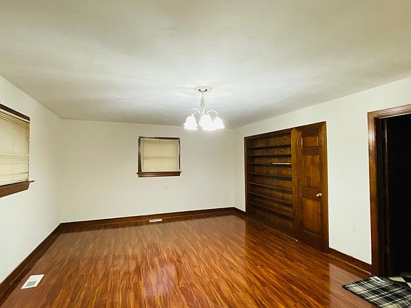 5th image of 7403 Moss Side Ave