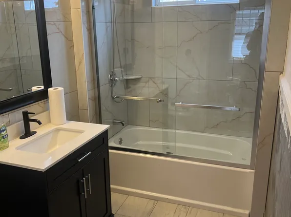 1013 Eagle St APT 2, Utica, NY 13501