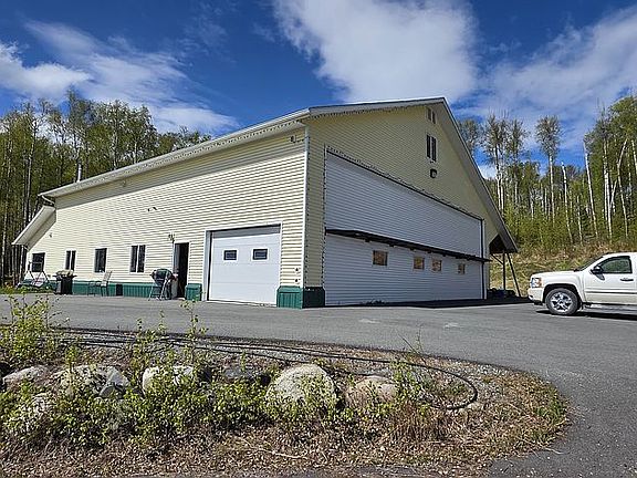 3rd image of 3609 N Gunflint Trl