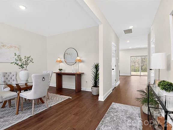 2nd image of 3851 Longmore Ln