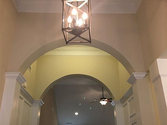 4th image of 11 Stillwood Ct