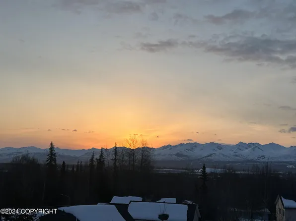 6341 Chevigny St, Anchorage, AK 99502