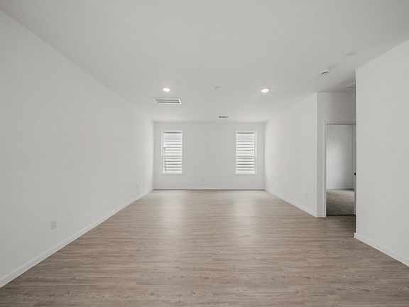5th image of 24627 Applewood Crest Ln