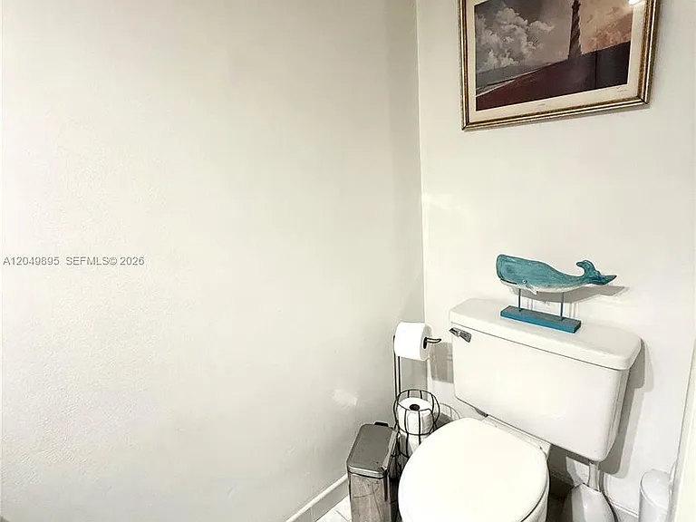 10000 W Bay Harbor Dr #Penthouse 4 — Photo 17